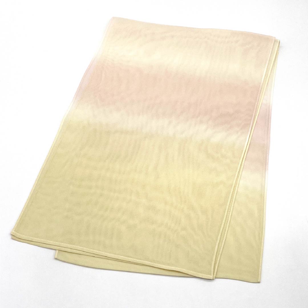 （新古品）帯揚げ 正絹 NEWランク セミフォーマル 薄卵色（うすたまごいろ） 乙女色（おとめいろ） グラデーション 夏物 長さ約180cm 幅約29.5cm クリーム系 1136002181915