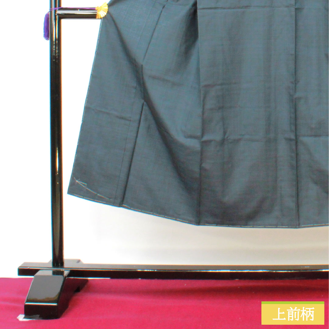 男物 正絹 身丈143cm 裄丈68cm 大島紬 120亀甲 亀甲模様 アンサンブル Sランク 袷 紺系 1119000872418