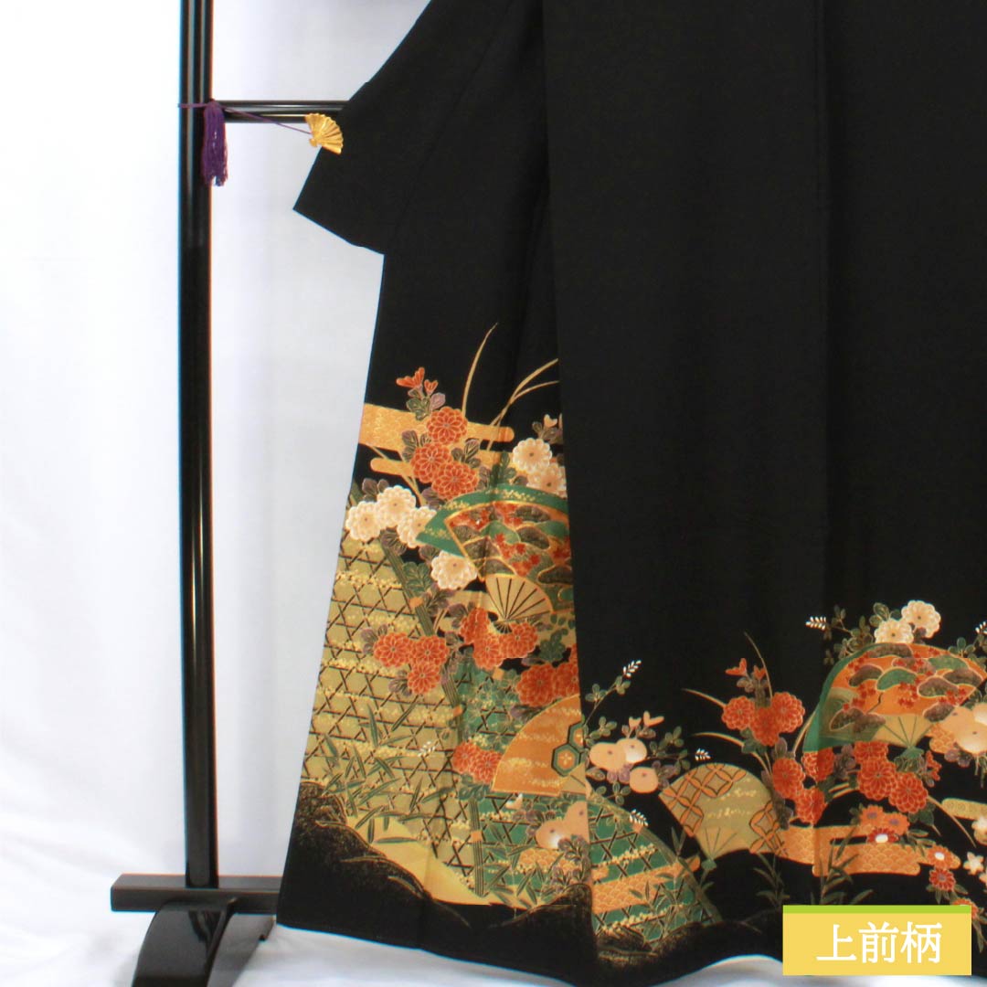黒留袖 ポリエステル Aランク 身丈161.5cm 裄丈64cm 袷 京友禅 五つ紋 五三桐 扇面 菊 松 萩 五つ紋 黒系 1111001843410