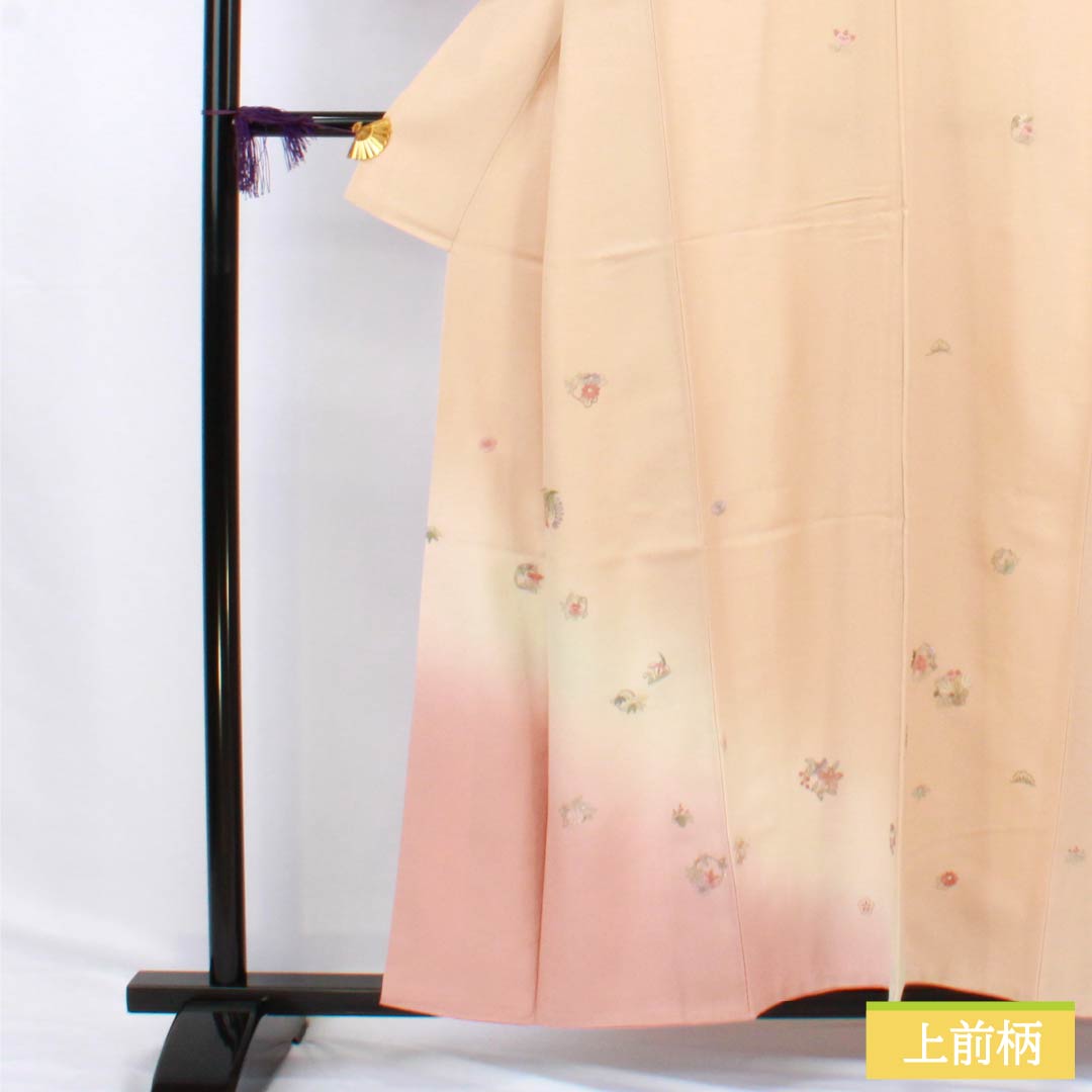 訪問着 正絹 Sランク 袷 身丈155cm 裄丈58cm 薄肉色（うすにくいろ） 縫い紋 下り藤 刺繍 重ね衿付き 草花 橙系 1112006242326