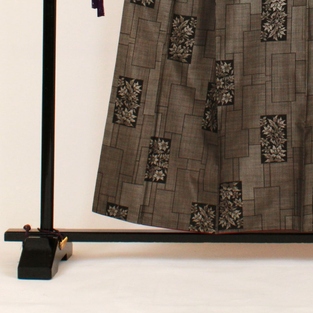 大島紬 身丈157cm 裄丈63cm 7マルキ 一元絣 草花模様 正絹 Sランク 袷 茶系 1116000712314