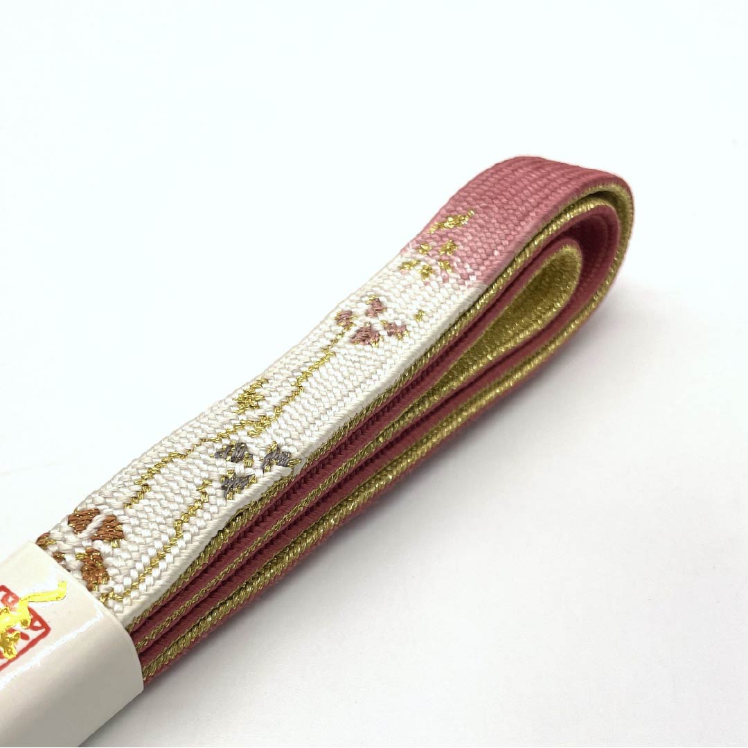 帯締め 正絹 四分紐 莟紅梅色（つぼみこうばいいろ） 花柄 長さ約161cm 幅約1.5cm セミフォーマル Sランク ピンク系 1135003082313