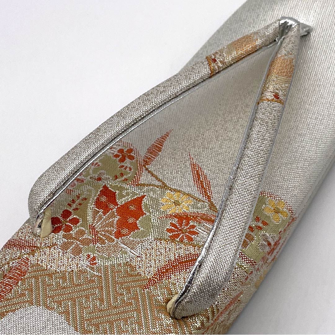 Sandals, Obi Fabric, Grade A, Formal, Tomesode (Tomesode), Saga Nishiki, Auspicious Pattern, 23cm Length, Medium, Silver, Product Number: 1122001293322