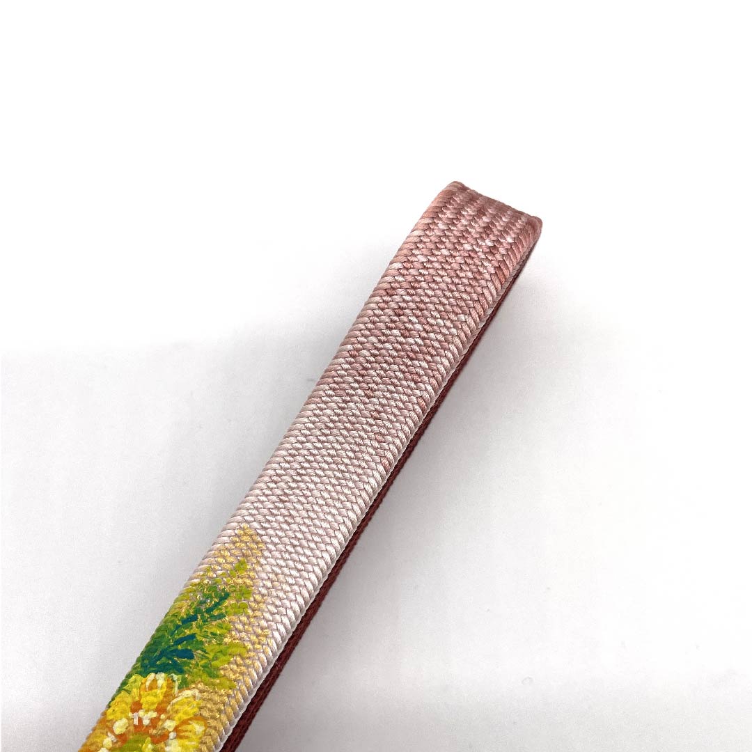 （新古品） 帯締め 正絹 四分紐 海老色（えびいろ） 福寿草 中村勝雲 手描き 長さ約165cm 幅約1.5cm セミフォーマル Sランク 赤系 1135000202312