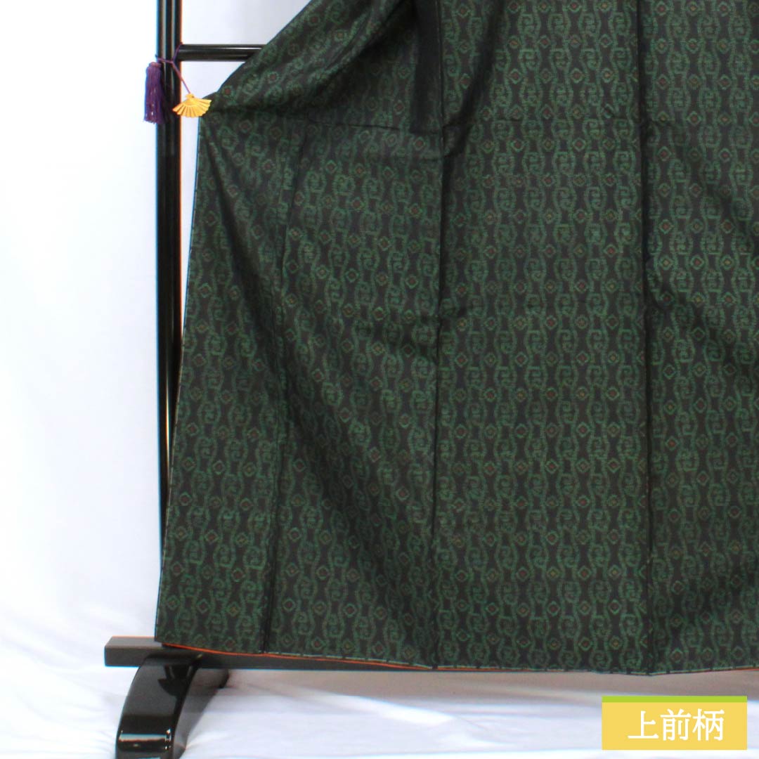 リサイクル着物】紬 正絹 Aランク 身丈164cm 裄丈67cm 大島紬 横双絣