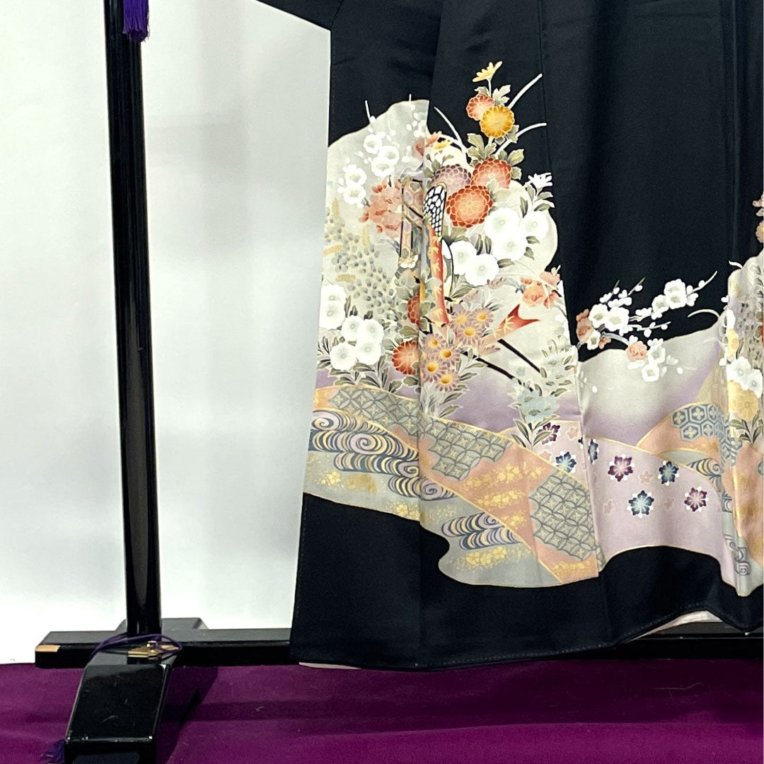 黒留袖 身丈155cm 裄丈61.5cm 袷 京友禅 吉祥文様 丸に剣片喰 正絹 Aランク 五つ紋 黒系 1111000913310