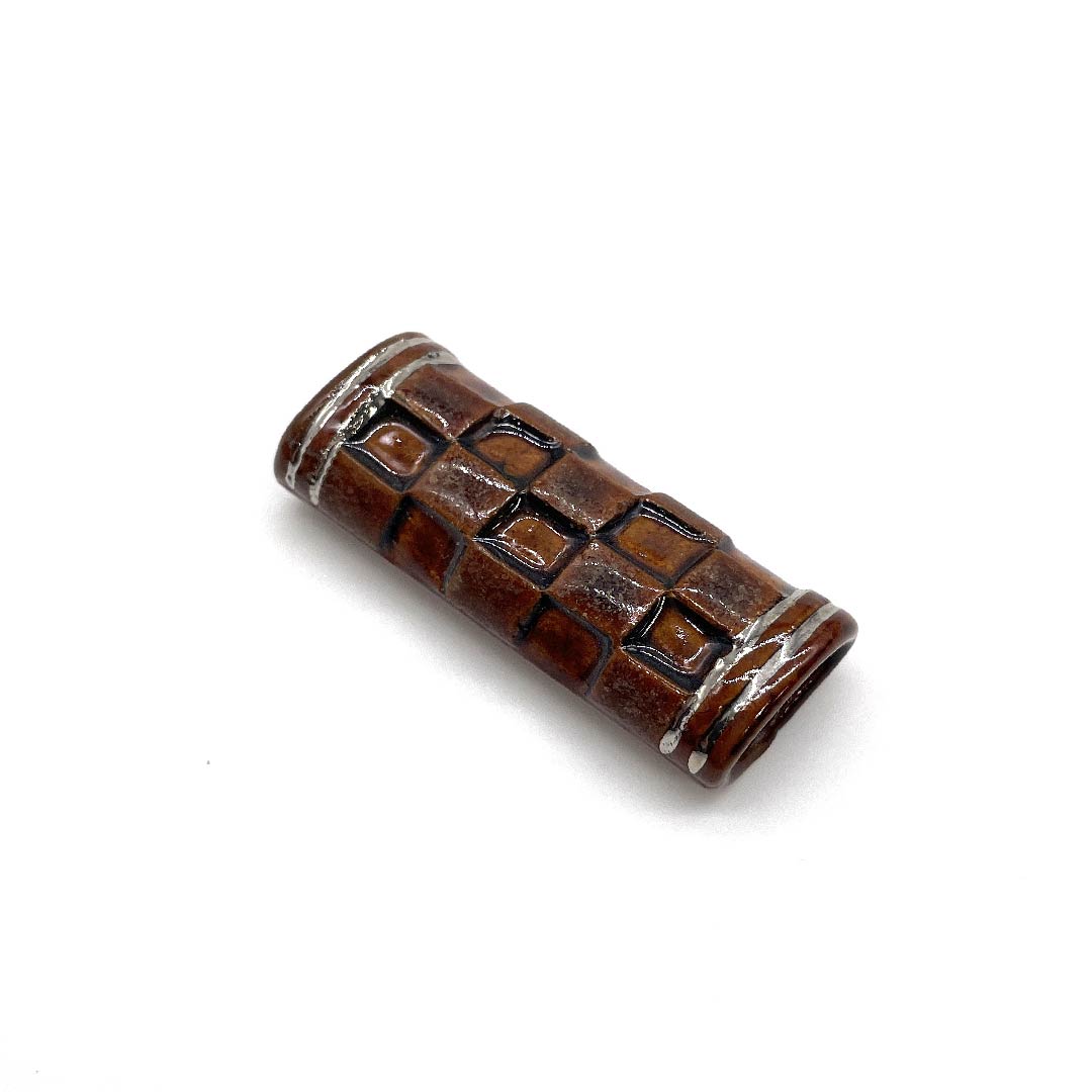 （新古品） 帯留め 陶磁器 カジュアル 茶褐色（ちゃかっしょく） 京焼 市松 長さ約2cm 幅約5cm  Sランク 茶系 1137000622914