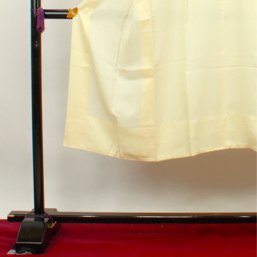 長襦袢 正絹 身丈132cm 裄丈71cm 単衣  フォーマル 鱗模様  Sランク クリーム系 1129000592315
