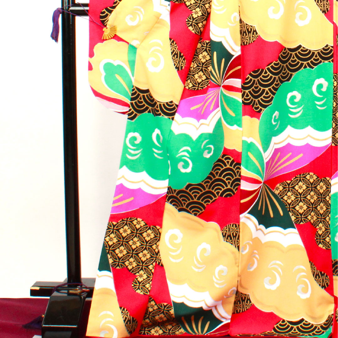 振袖 身丈171.5cm 裄丈67.5cm 袷  猩紅色 洗える着物 蝶 青海波 七宝  ポリ Sランク ピンク系 1113001282613