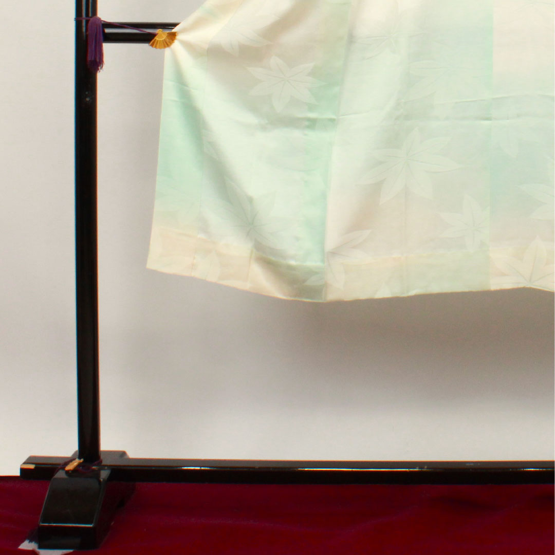 Nagajuban (long undergarment) made of pure silk, length 126.5cm, sleeve length 67cm, unlined, formal, autumn leaves, rank S, light blue, 1129000542224