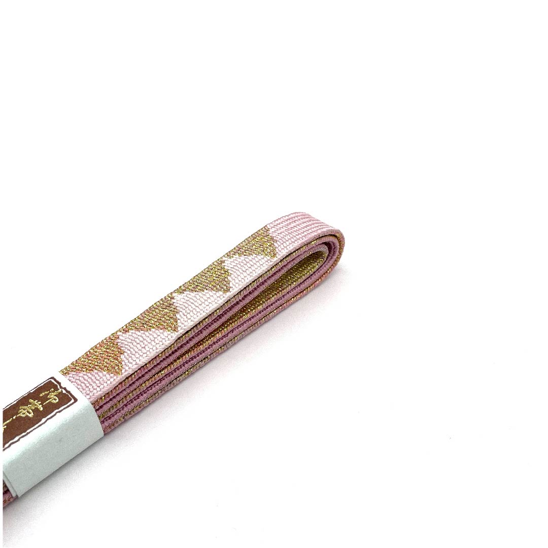 （新古品） 帯締め 正絹 四分紐 唐棣色（にわうめいろ） 手組紐 鱗 金属糸使用 長さ約159cm 幅約1.5cm セミフォーマル Sランク ピンク系 1135002832313