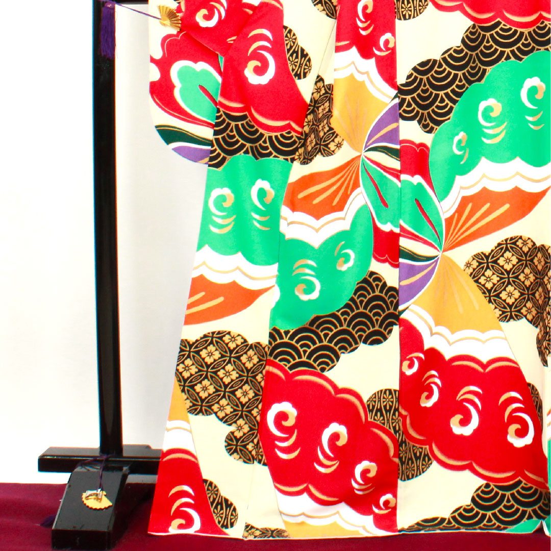 振袖 身丈170cm 裄丈67cm 袷  練色 洗える着物 蝶 青海波 七宝  ポリ Sランク クリーム系 1113001042615