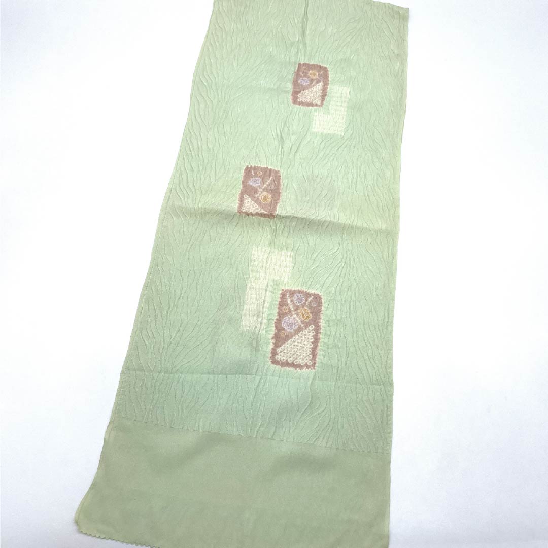 帯揚げ 正絹 Sランク セミフォーマル 龍泉青瓷釉色（ロンチュエンチンツーユースーいろ） 部分絞り 抽象模様 長さ約157cm 幅約30cm 緑系 1136004562919