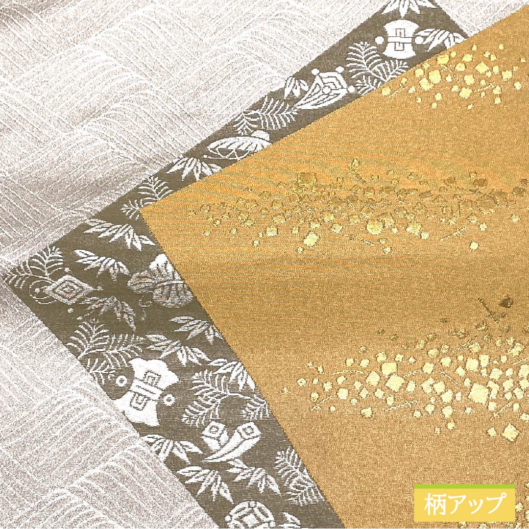 Formal, silver-colored, genuine silk obi with gold accents, featuring a treasure-filled design, 445cm long, and a six-fold hem. Suitable for formal wear. Product code: 1123014534322.