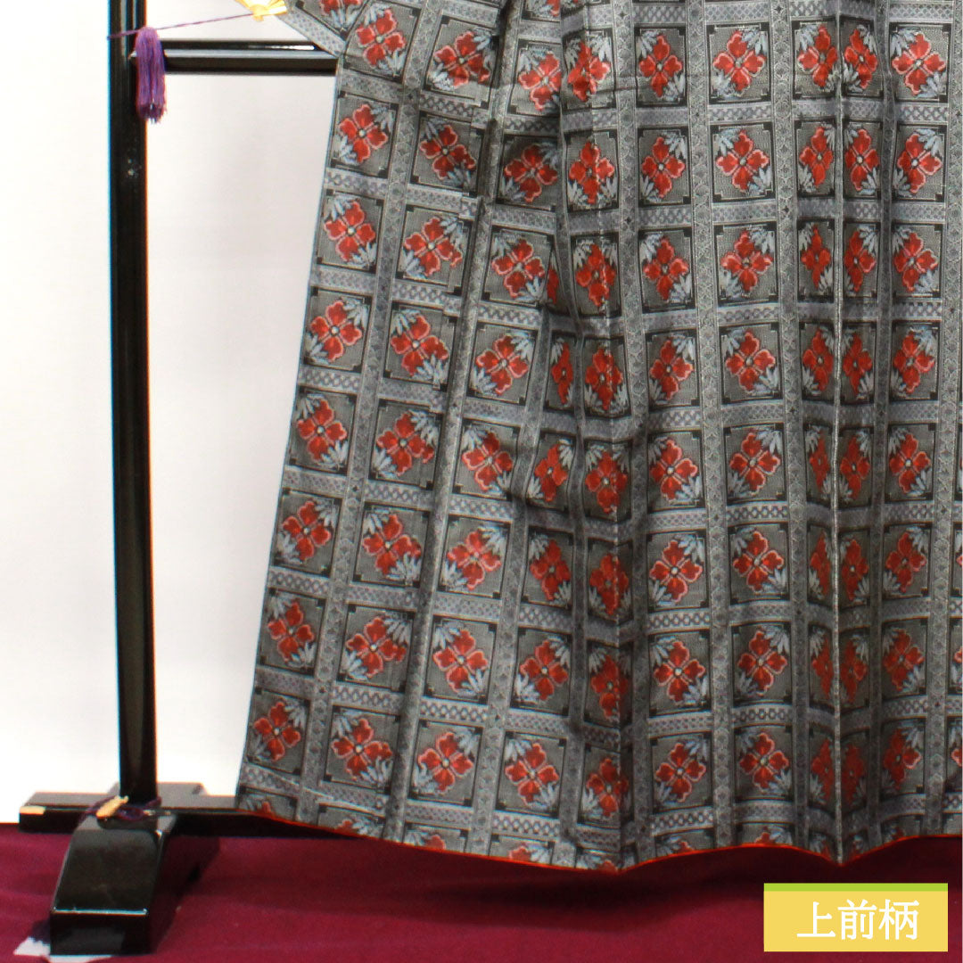 Murayama Oshima Tsumugi Silk Length 155cm Sleeve length 62.5cm Geometric pattern A rank Lined Black 1116003023310