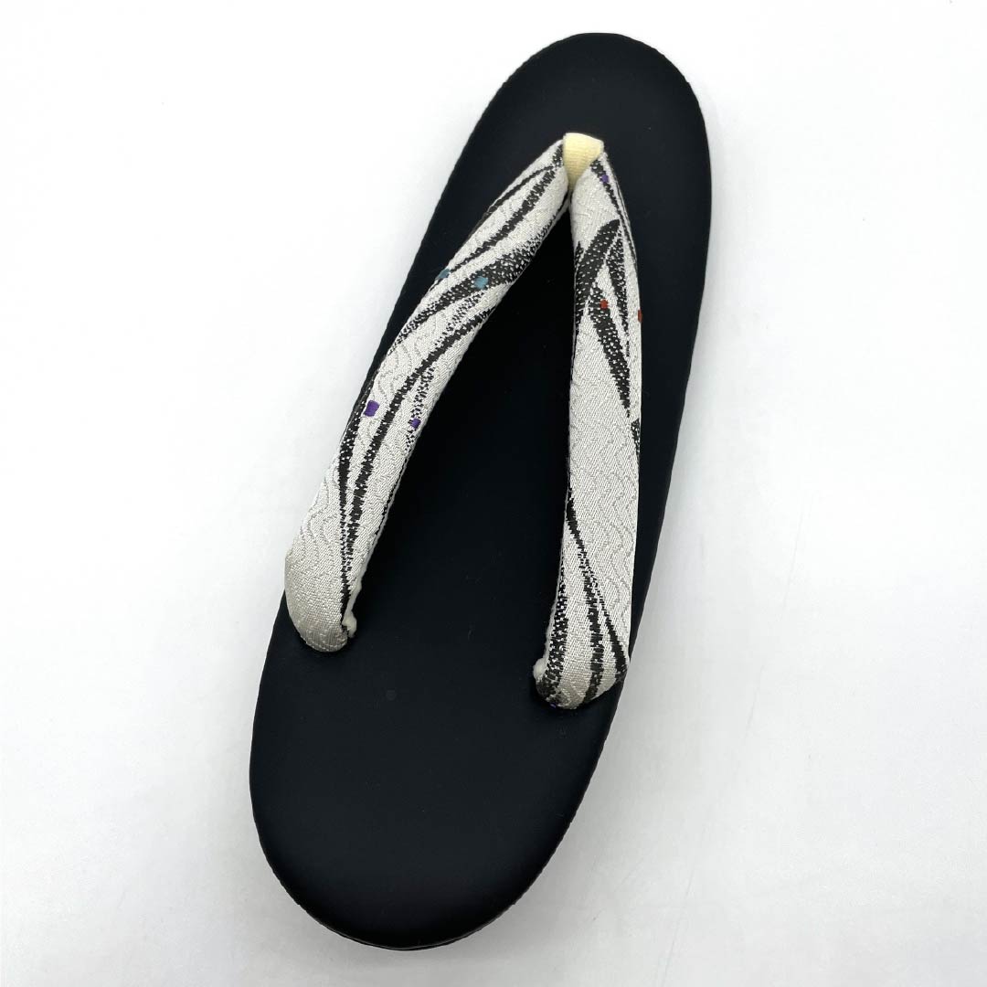 (Like New) Synthetic Leather Sandals, New Condition, Casual, Single-Pin Sole, Geometric Pattern, 24cm Long, Size L, Black, Item Number 1122001441410