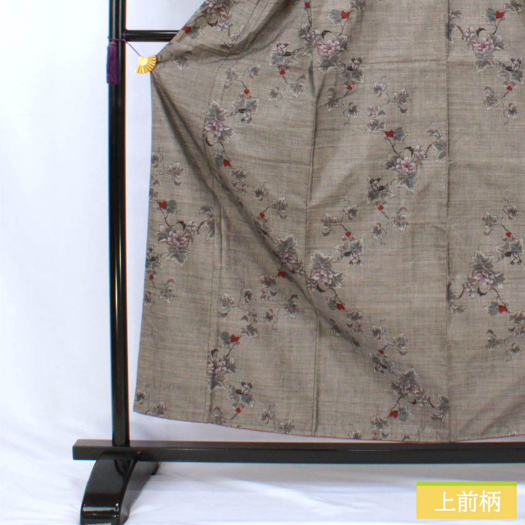紬 正絹 Sランク 身丈157.5cm 裄丈62.5cm 大島紬 9マルキ 片ス 草花模様 袷 グレー系 1116005042322