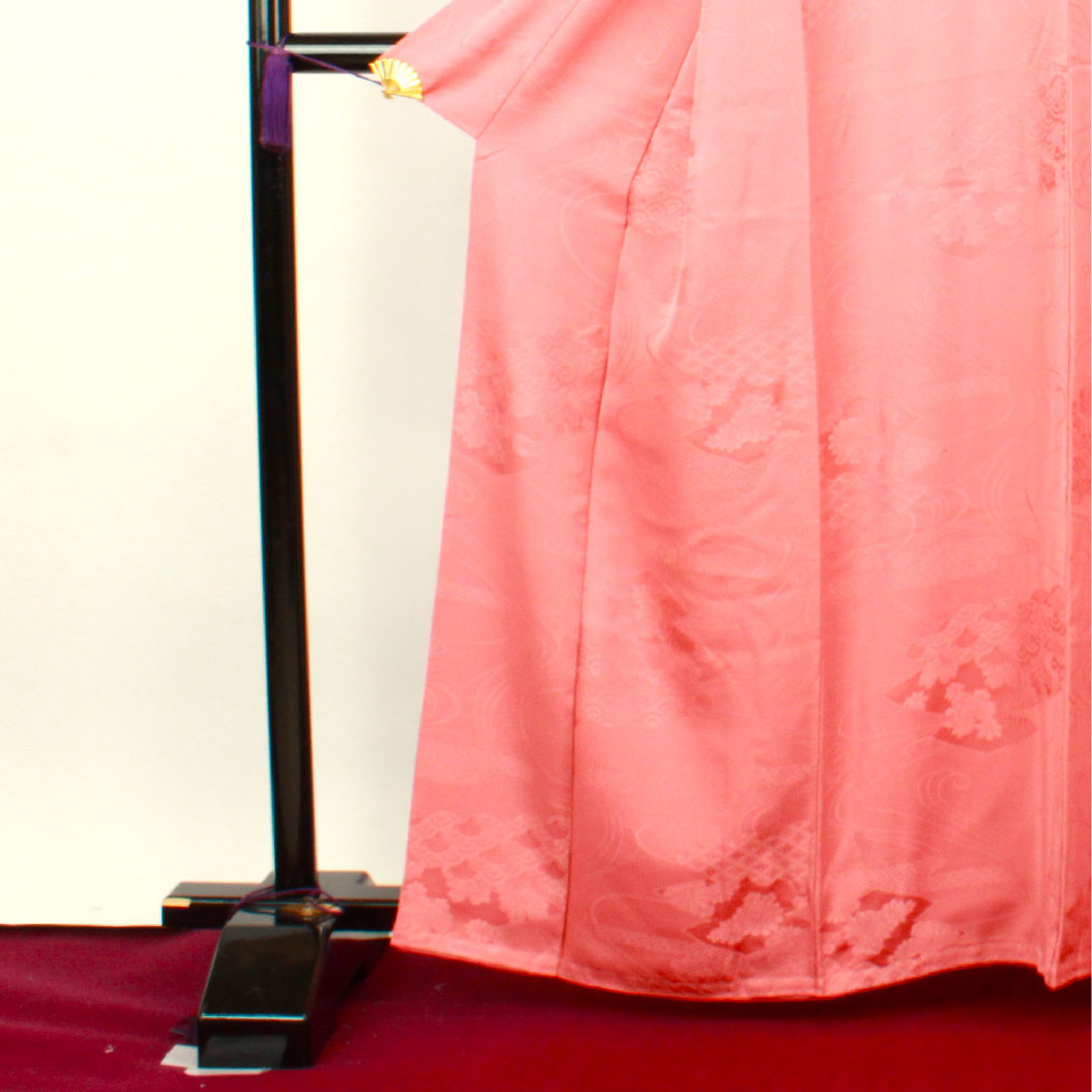 色無地 長春色 吉祥文様  身丈160cm 裄丈63.5cm 袷  正絹 Sランク ピンク系 1114000612413