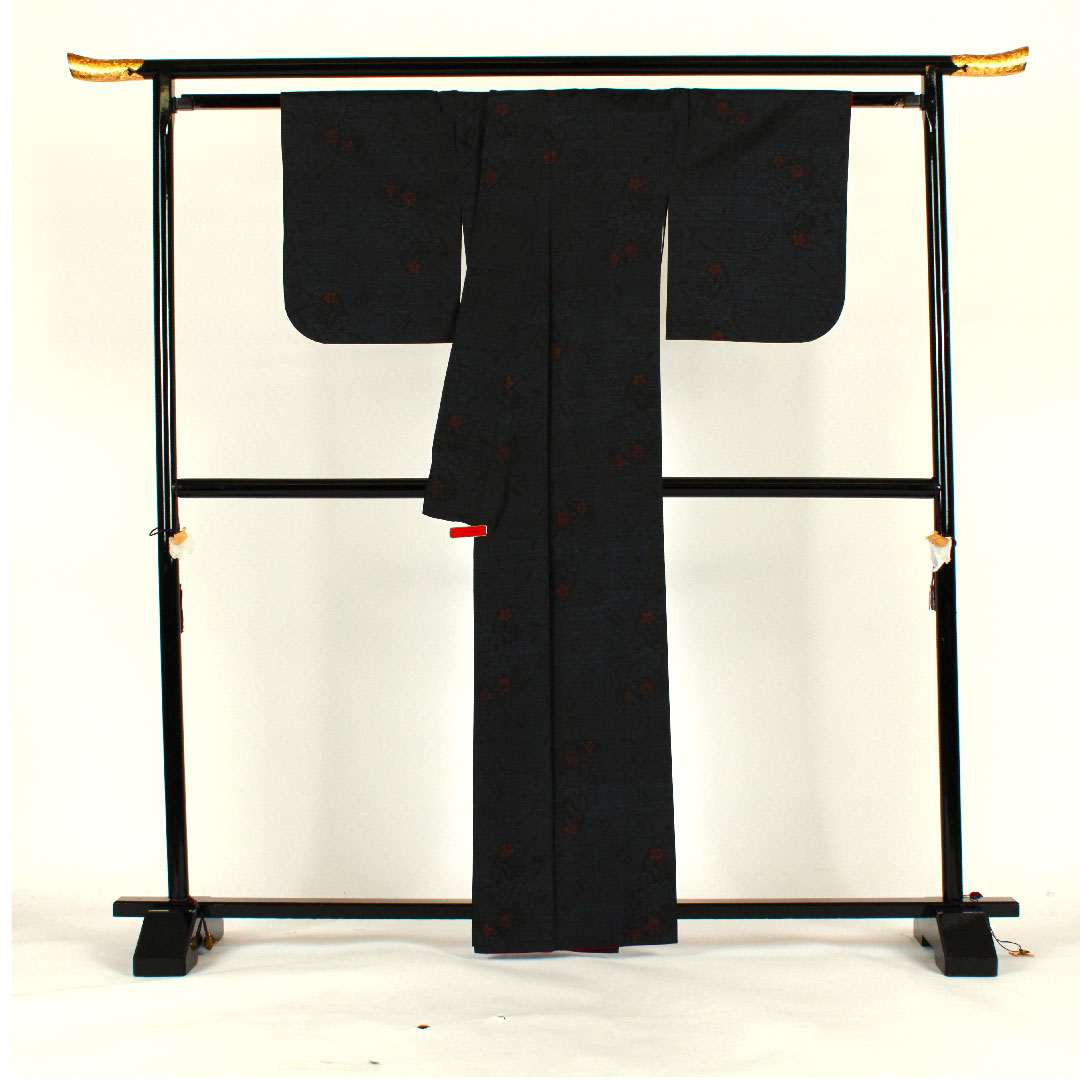 大島紬 身丈163.5cm 裄丈67cm 緯絣 草花模様 正絹 Sランク 袷 紺系 1116001142318