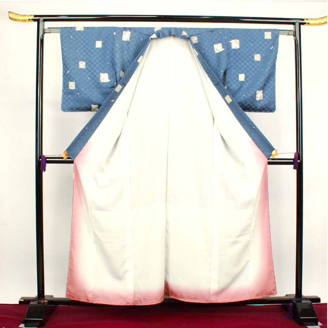小紋 身丈158.5cm 裄丈62.5cm 袷  裏色 洗える着物 市松 うさぎ 桜  ポリ Sランク 青系 1115003232317