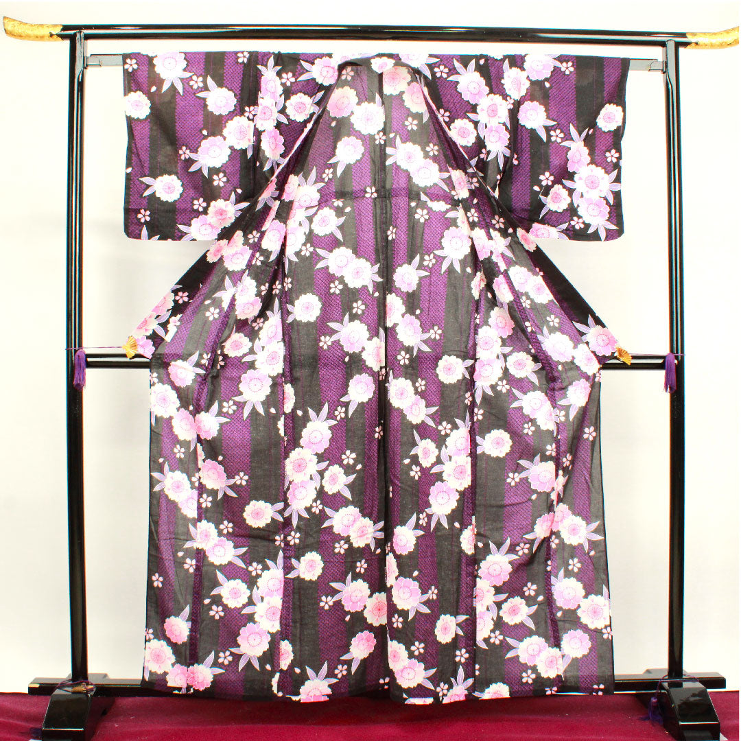 浴衣 モノトーン 桜 木綿 Sランク 単衣 身丈160cm 裄丈62.5cm 紫系 1118001442420