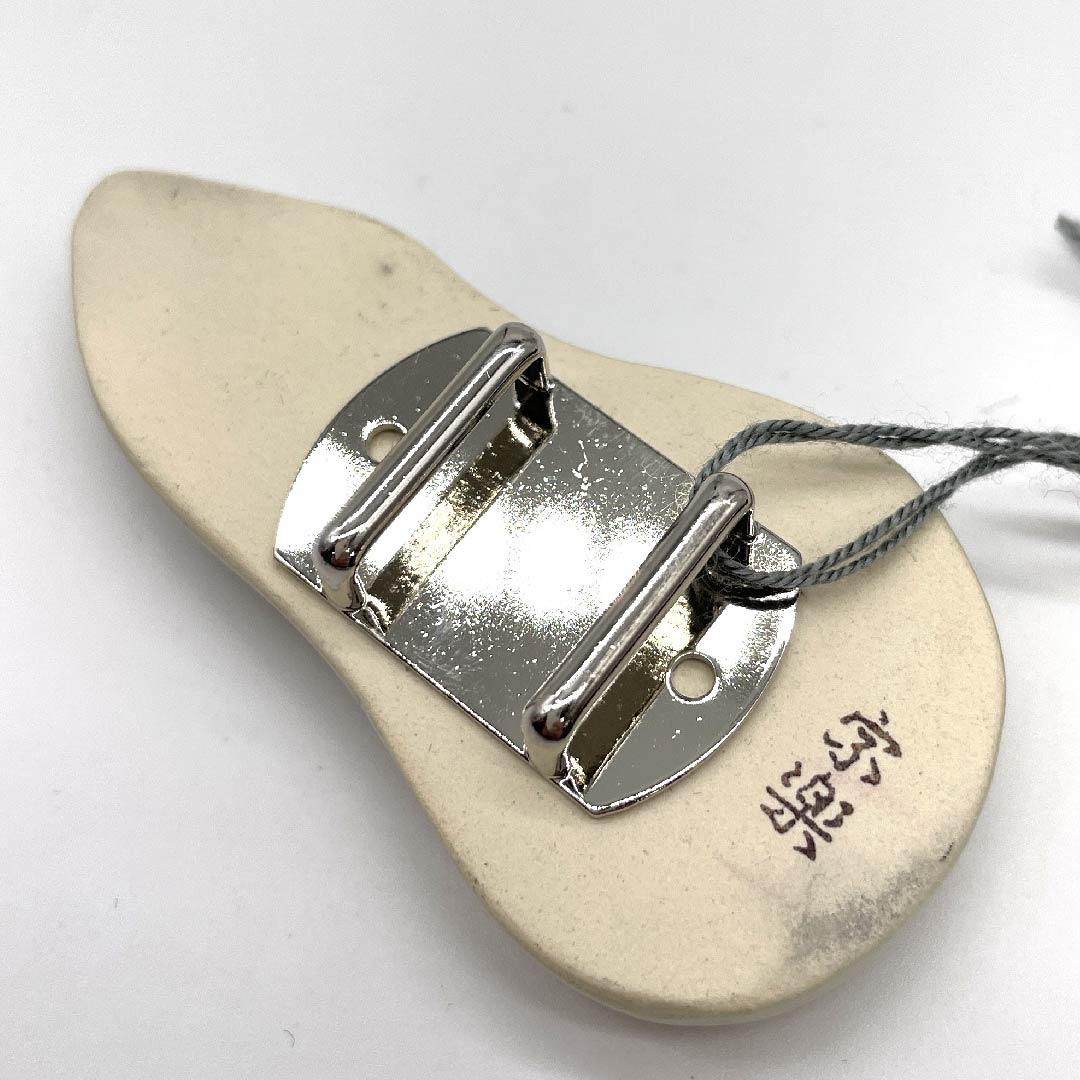 (New old stock) Obi fastener, ceramic, casual, ivory color, Kyo-yaki, rabbit, animal, length approx. 6cm, width approx. 3cm, S rank, white, 1137000192911