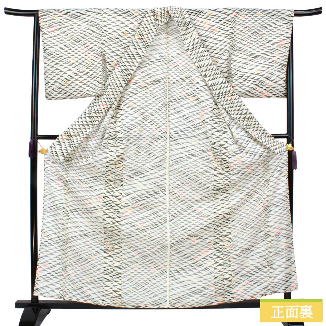 夏物 ポリエステル 小紋 Aランク 身丈163.5cm 裄丈67cm 洗える着物 変り鱗模様 絽 白系 1132006323411