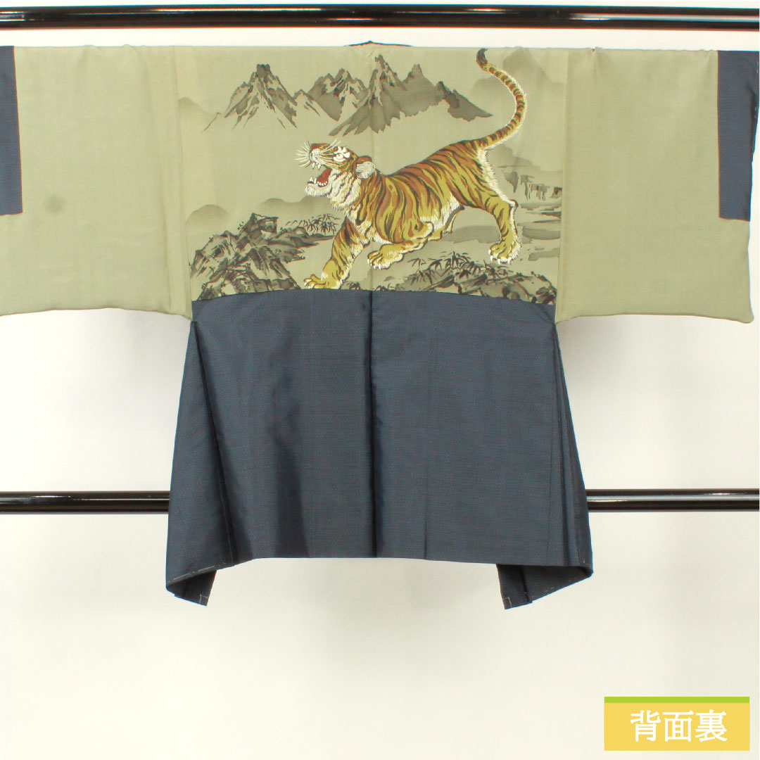 男士纯丝，长度 88.5 厘米，袖长 67 厘米，大岛紬，纬絣，羽织，附疏缝线，S 级，衬里，海军蓝，1119000882118
