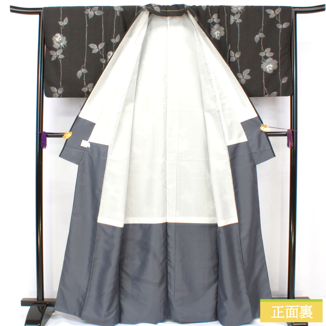 小紋 ポリエステル 身丈163.5cm 裄丈66.5cm 袷 墨黒色（すみぐろいろ） 洗える着物 バラ Sランク 黒系 1115004942410