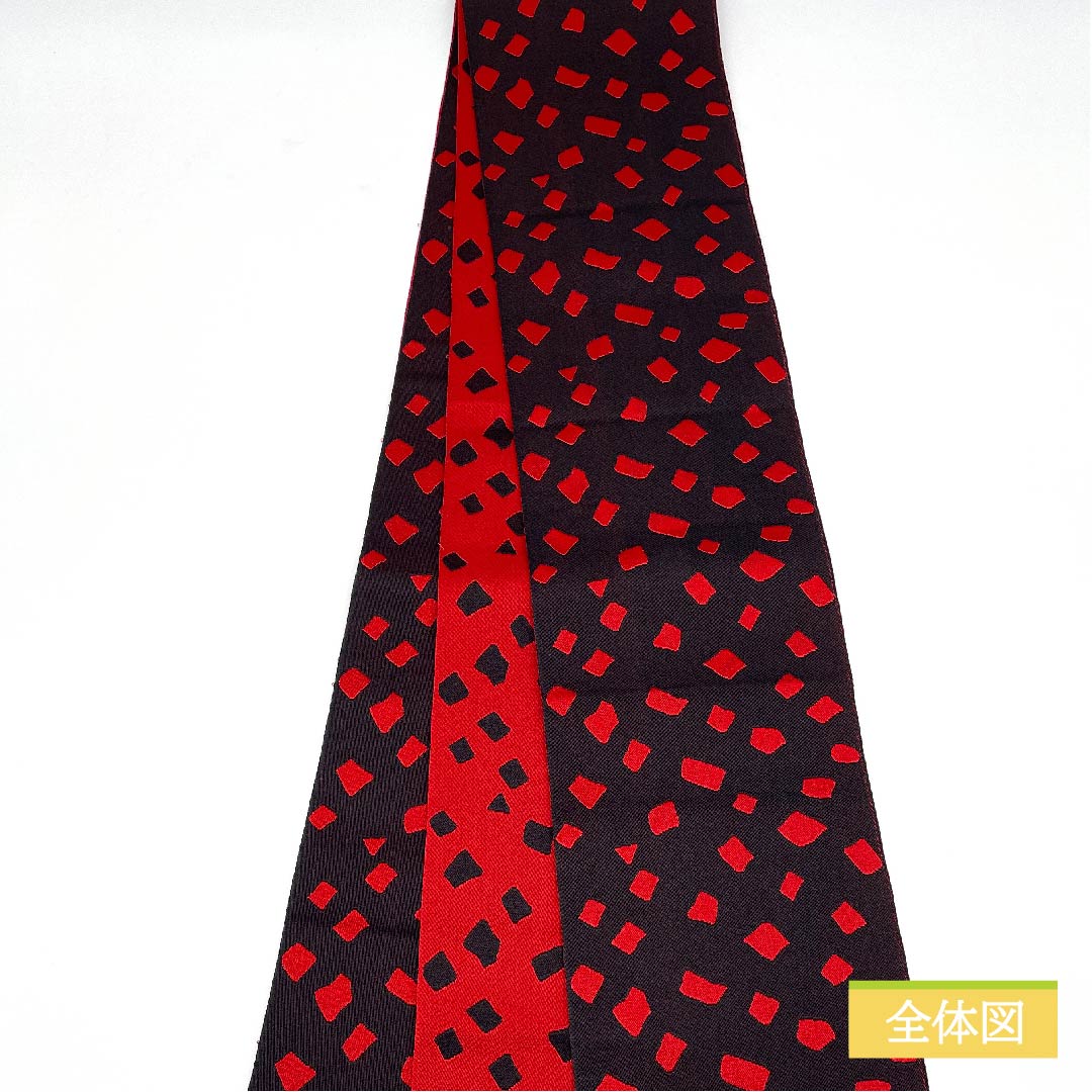 半幅帯 ポリエステル 紅赤色（べにあかいろ） 幾何学模様 紙吹雪柄 古典柄 リバーシブル 帯丈350cm 赤系 Ｓランク 1125000952312