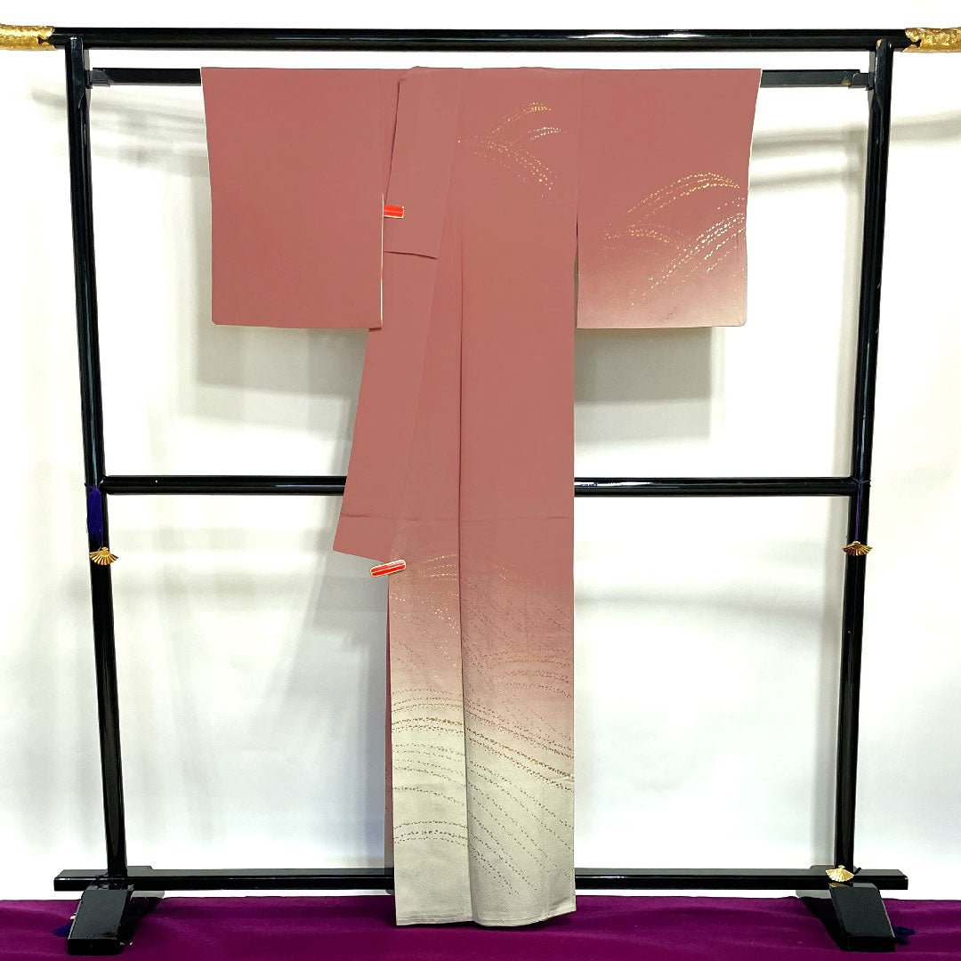 Homongi (formal kimono) Length 161.5cm Sleeve length 62.5cm Light purple Living national treasure Fukuda Yoshishige Abstract pattern Gold leaf finish Pure silk S rank Pink 1112002002413