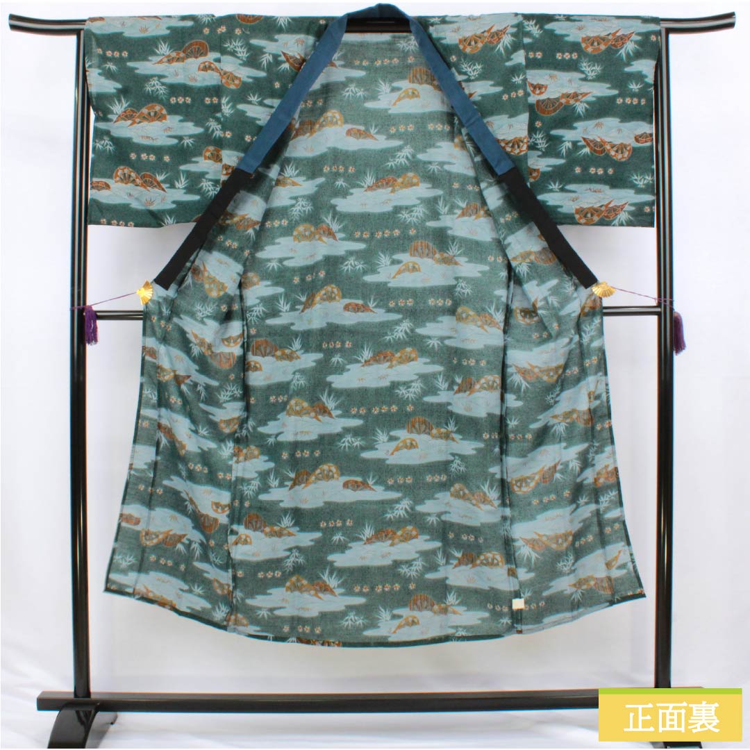 Men's wool nagajuban (long under-kimono), S-rank, length 140cm, sleeve length 67cm, iron-colored, with a bamboo grass and wave design, one-wheeled cart design, green, 1140000722419