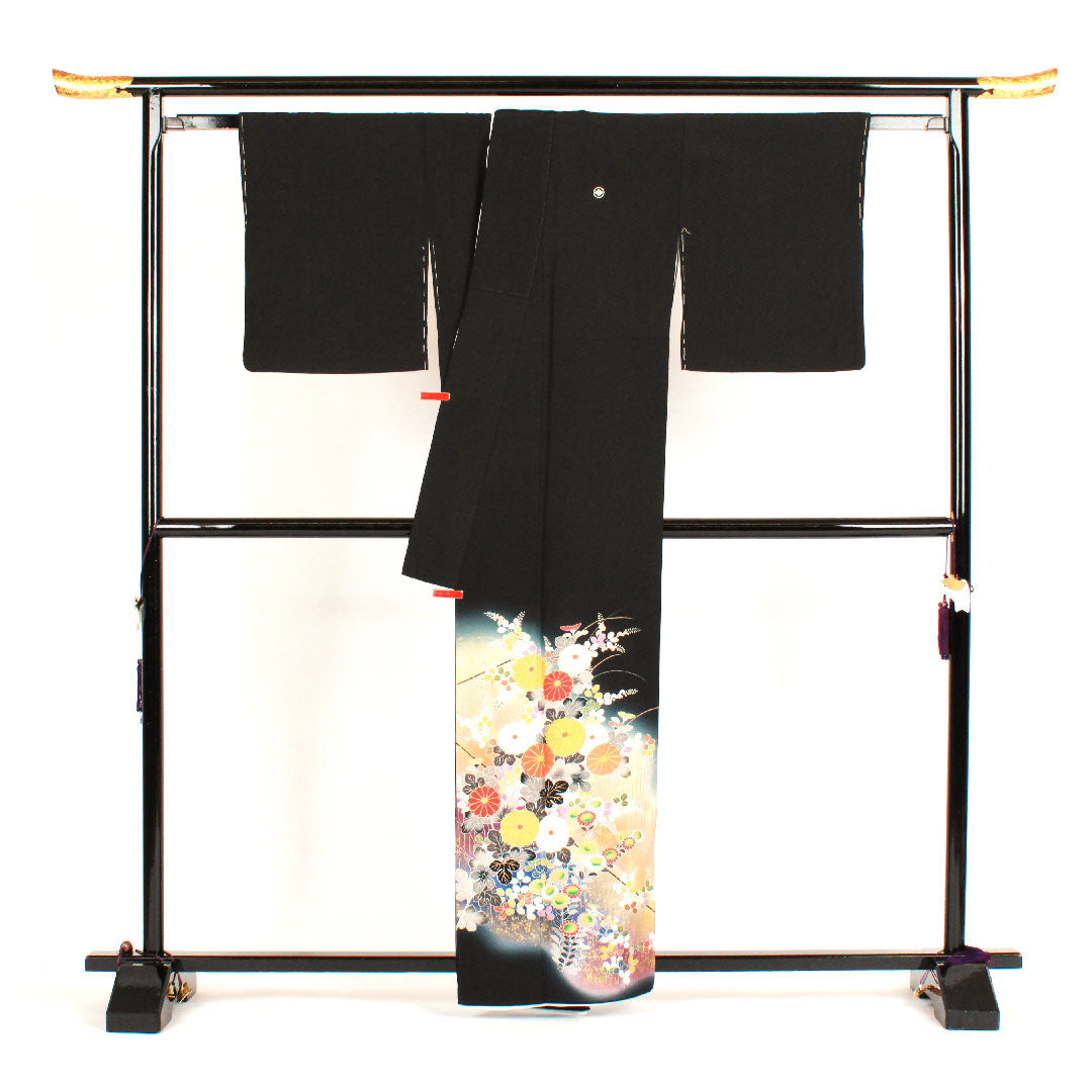 黒留袖 身丈161cm 裄丈66cm 袷 菊  萩 正絹 Sランク 五つ紋 黒系 1111000202410