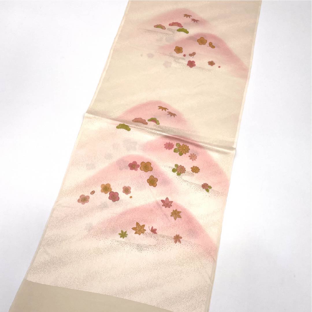 帯揚げ 正絹 Sランク セミフォーマル 翁茶色（おきなちゃいろ） 遠山 松竹梅 菊 長さ約174cm 幅約29cm ピンク系 1136002342913