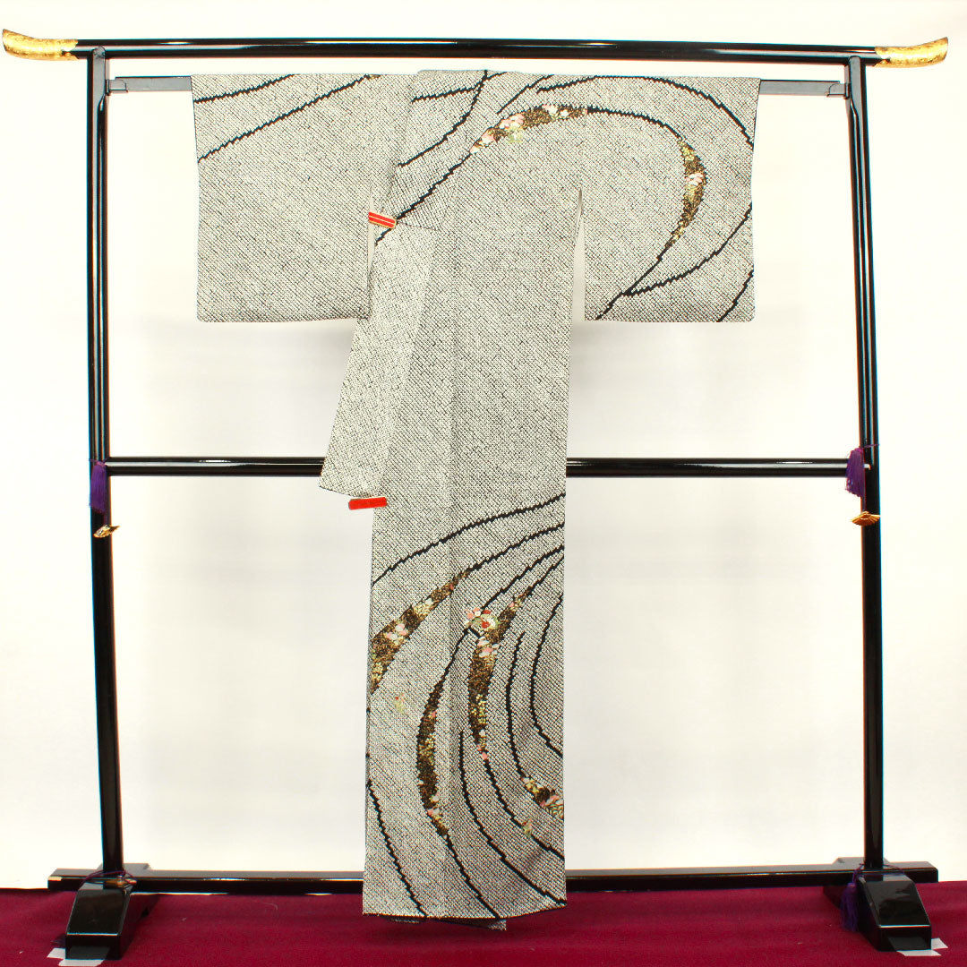 訪問着 袷 身丈160cm 裄丈64cm 総絞り 刺繡 草花模様 正絹 Sランク 黒系 1112002252410