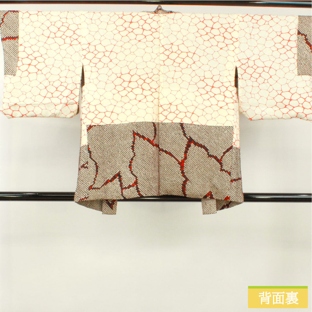 羽織 正絹 身丈78.5cm 裄丈65.5cm 総絞り 抽象模様 しつけ糸付き 未使用品 Sランク 袷 黒系 1117001082910