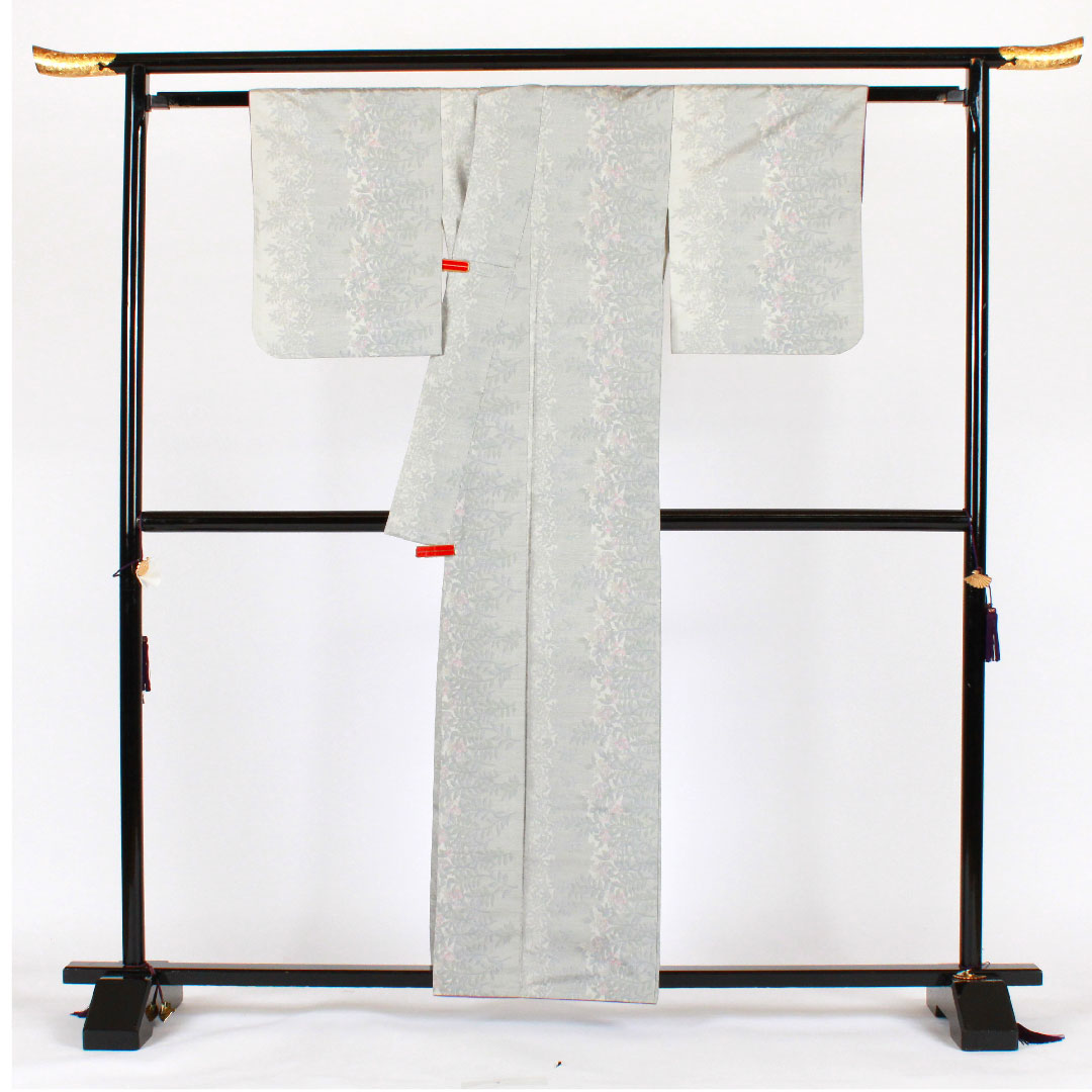 大島紬 身丈160cm 裄丈66cm 草花模様 正絹 Bランク 袷 グレー系 1116001484422