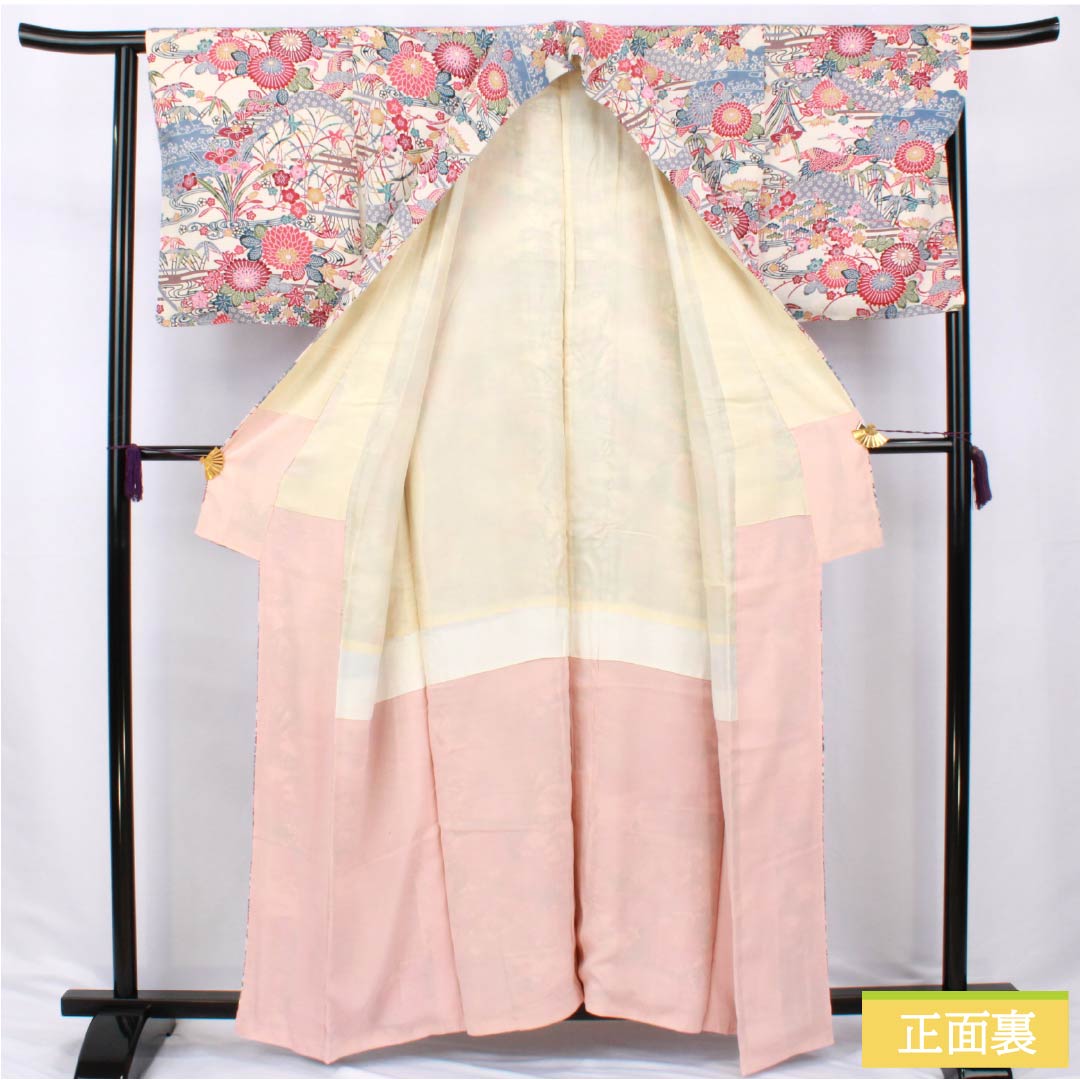 小紋 正絹 Aランク 身丈158.5cm 裄丈64cm 袷 薄肉色（うすにくいろ） 京紅型 吉祥文様 しつけ糸付き 白系 1115006983311