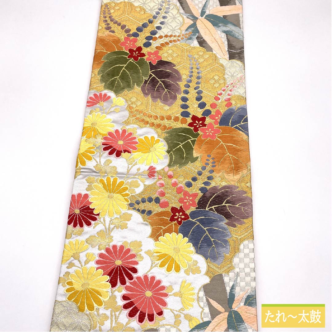 袋帯 正絹 魚肚白色（ぎょとはくいろ） 白綾苑大庭 菊 桔梗 笹 帯丈432cm Aランク 六通 フォーマル グレー系 1123012023322