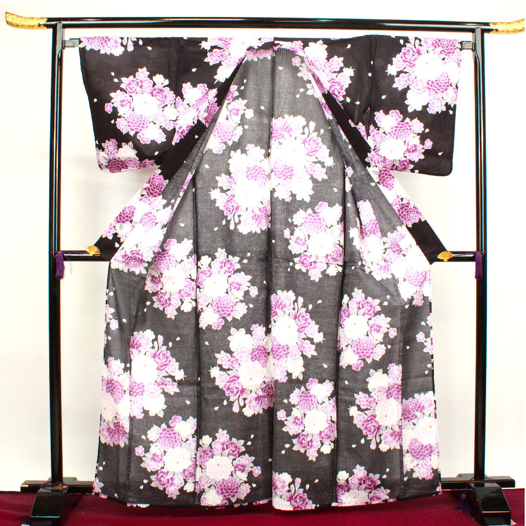 浴衣 菊 薔薇 木綿 Sランク 単衣 身丈165.5cm 裄丈66.5cm 黒系 1118001372510