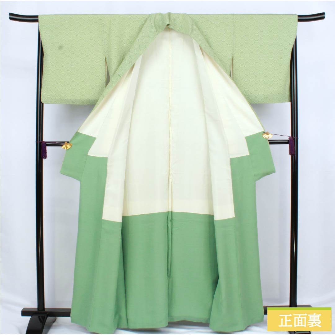 Komon (small pattern) kimono, pure silk, A rank, length 161.5cm, sleeve length 66.5cm, lined, light green (asamidoriiro), stencil dyed, Seigaiha (wave pattern), one-sided, green-based design, product number 1115006553419