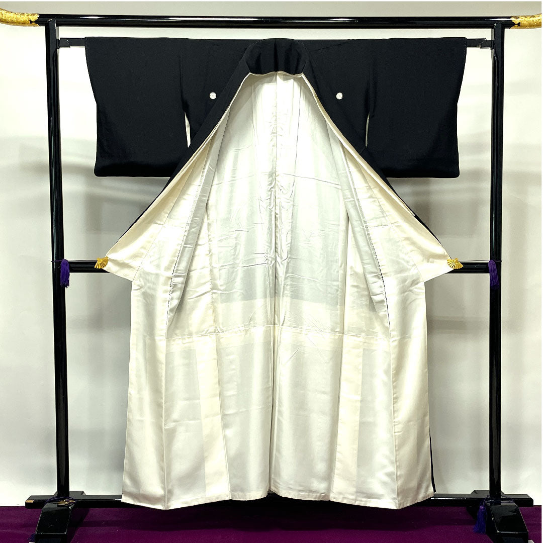 リサイクル着物黒留袖 身丈155～159cm 裄丈～62cm 袷 京友禅 吉祥