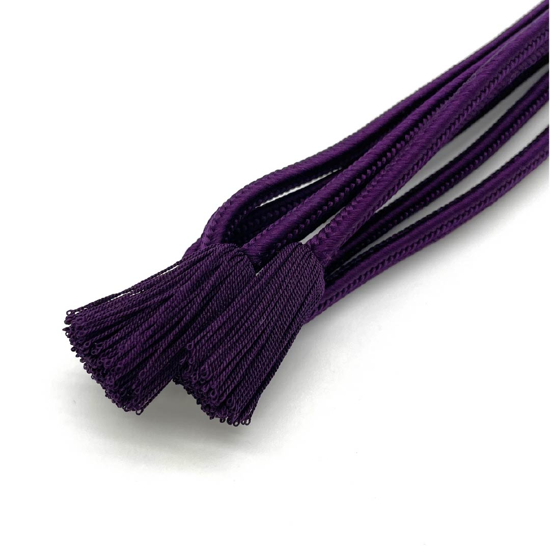 (Like new) Silk Obi-jime (sash band) in Shigokuiro (extremely beautiful color) with twisted tassels. Length: approx. 161cm, Width: approx. 1cm. Casual style. Purple. Product code: 1135004631320