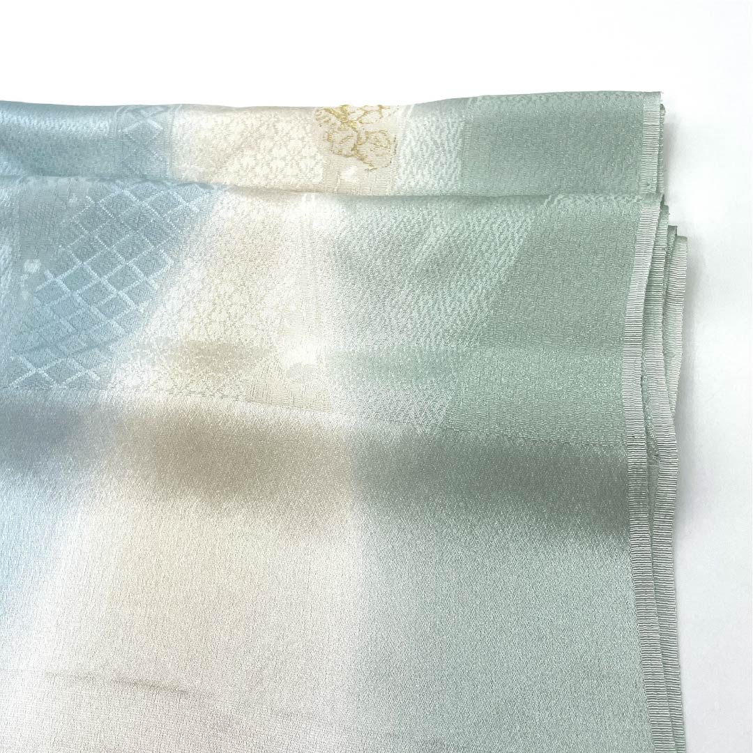 Obiage (kimono sashage) silk S-rank semi-formal Kinuta-seiji (celadon) Seiji (celadon) Tachiwaku (vertical wavy lines) gradation Length approx. 182cm Width approx. 30cm Gradation style 1136004412999