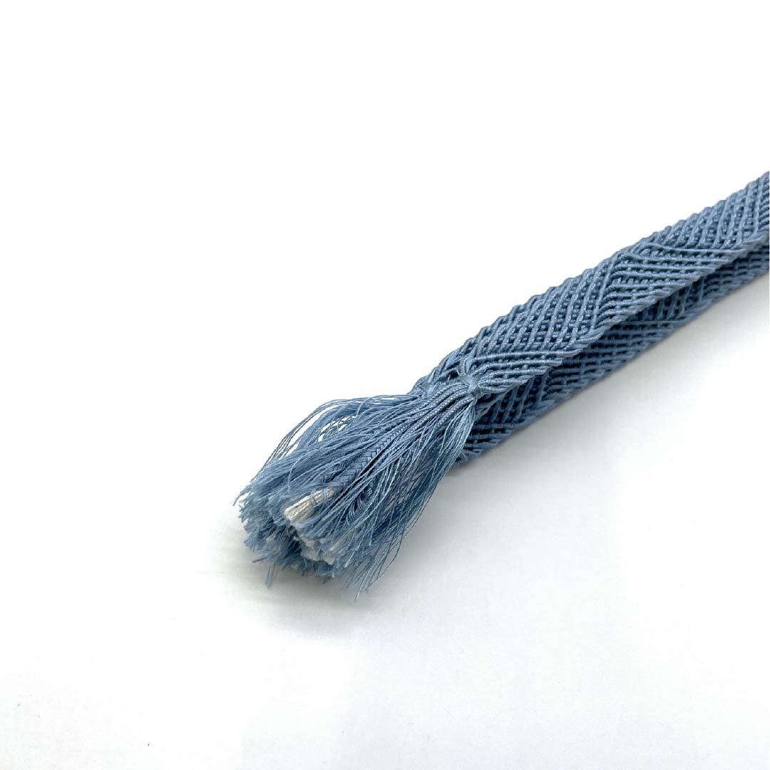 帯締め 正絹 Sランク  朧花色（おぼろはないろ） 平組 夏用  長さ約160cm 幅約1.5cm セミフォーマル 青系 1135006242317