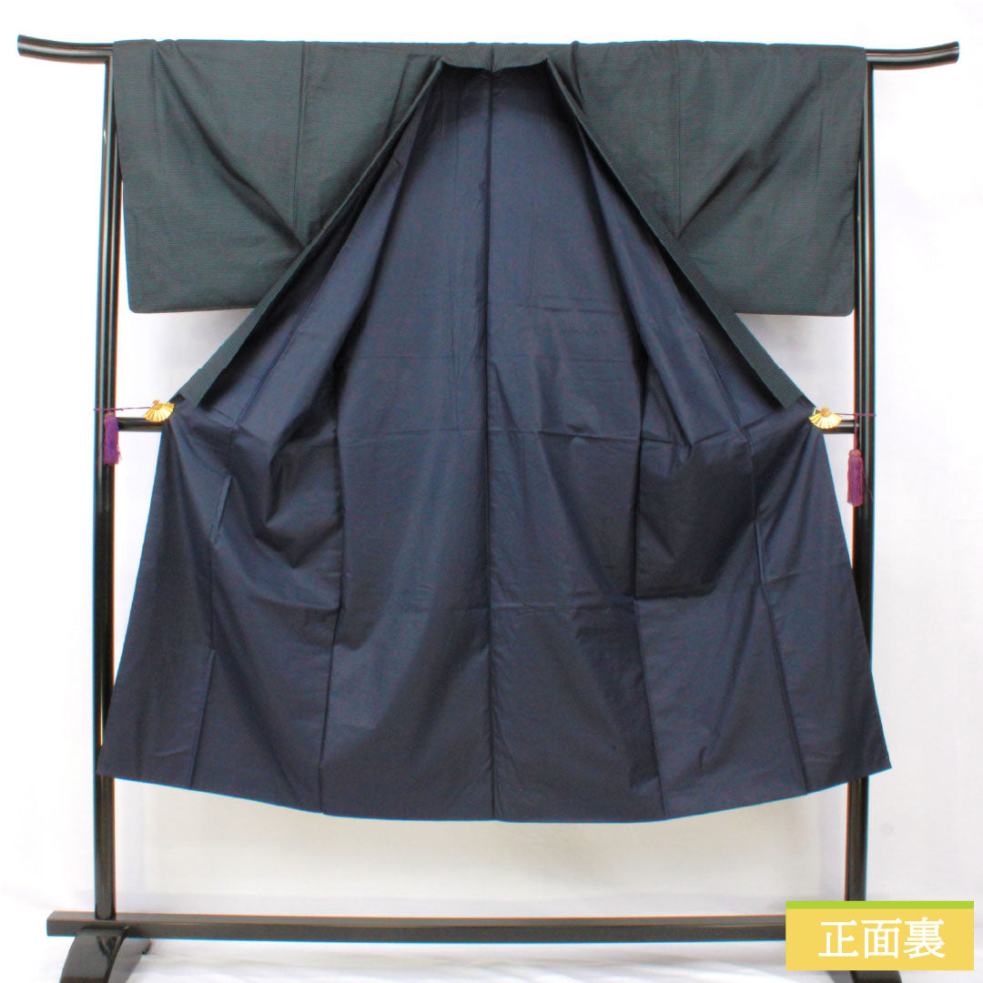 男物 正絹 Sランク 身丈139cm 裄丈66.5cm 大島紬 100亀甲 袷 紺系 1119001752318