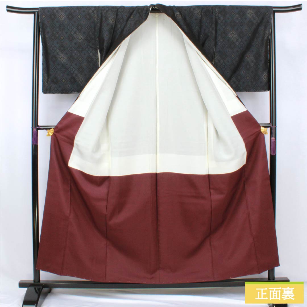 Pure silk tsumugi (pongee) kimono, Grade A, length 158.5cm, sleeve length 65cm, navy blue (kon-iro) with a horizontal double-kasuri (double-patterned) geometric pattern, basting threads included, lined, navy blue, product number 1116004693318