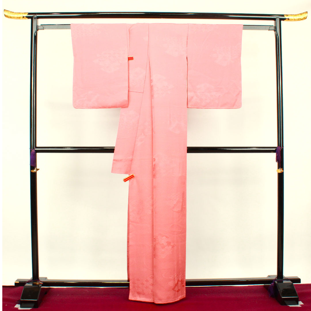 色無地 長春色 吉祥文様  身丈160cm 裄丈63.5cm 袷  正絹 Sランク ピンク系 1114000612413