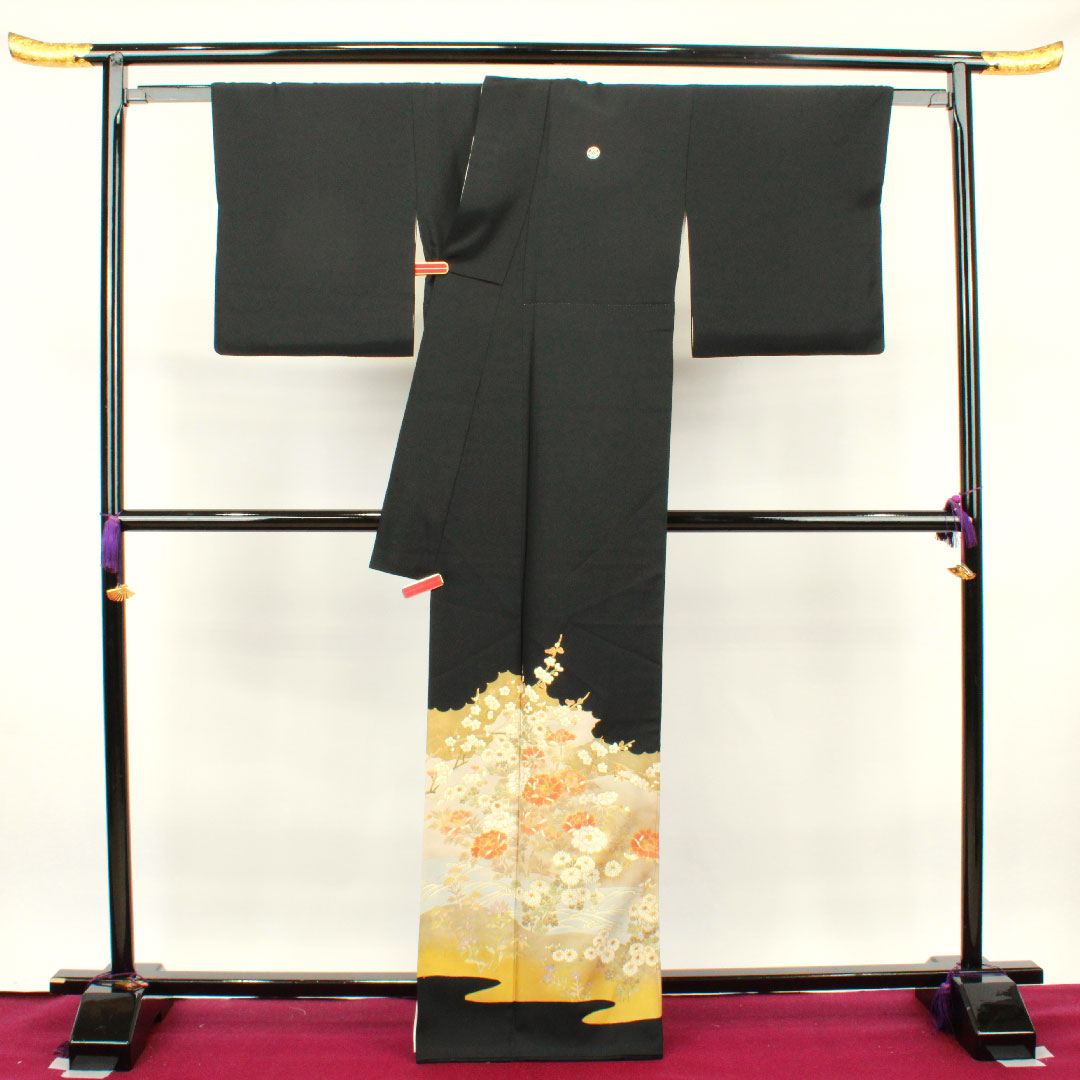 黒留袖 身丈166cm 裄丈66.5cm 袷 京友禅 草花模様 片喰 正絹 Aランク 五つ紋 黒系 1111000743510