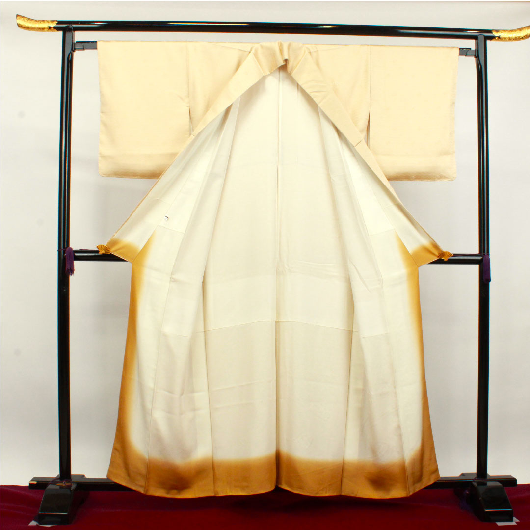 訪問着 正絹 袷 身丈160cm 裄丈64cm 薄卵色 相良刺繡 桜 しつけ糸付き 未使用品 Sランク クリーム系 1112003152415